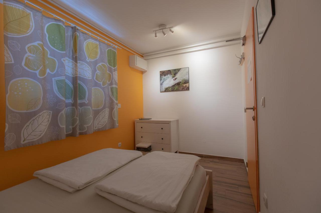 Hostel Soca Rocks Bovec Ngoại thất bức ảnh