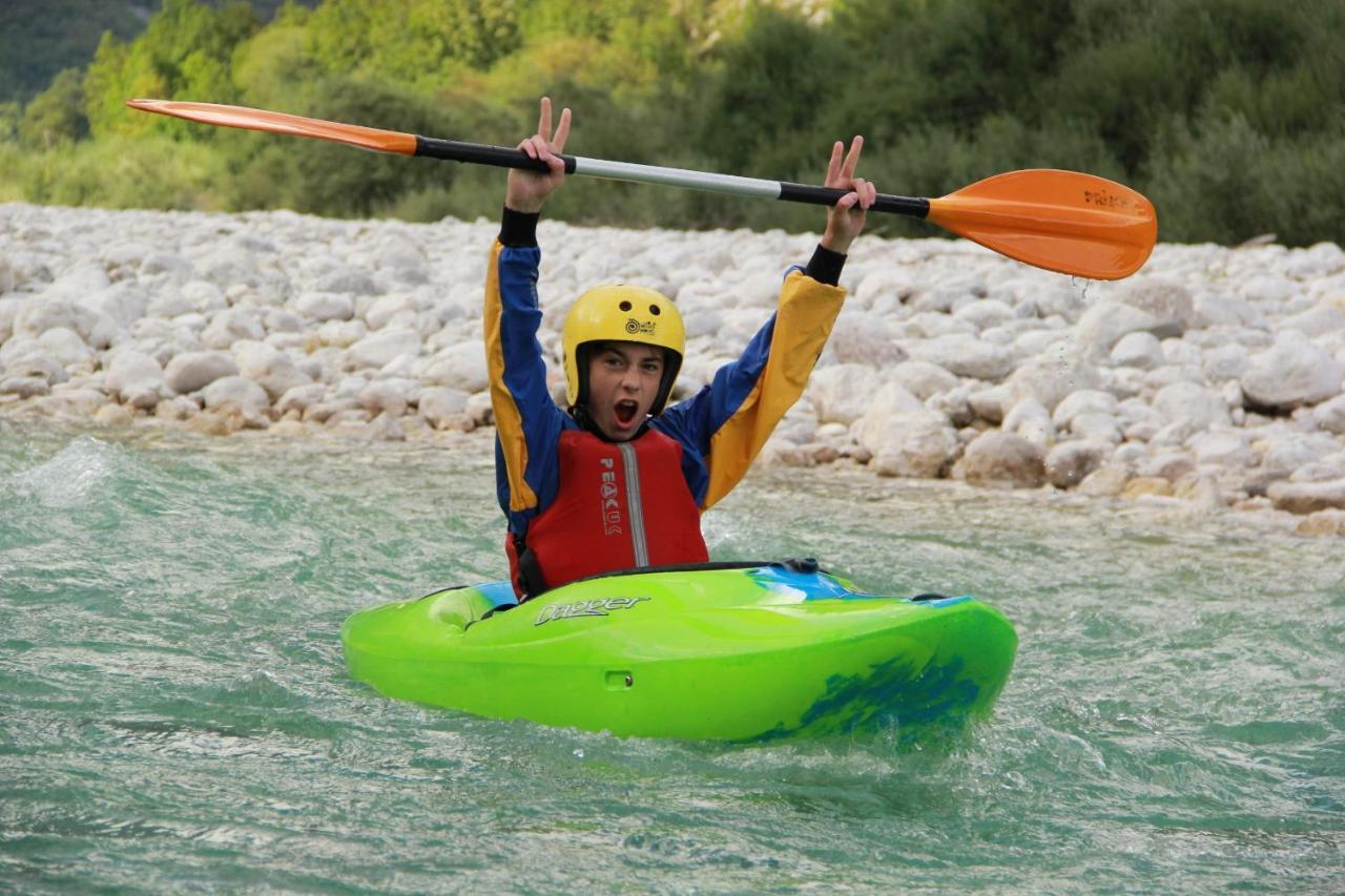Hostel Soca Rocks Bovec Ngoại thất bức ảnh