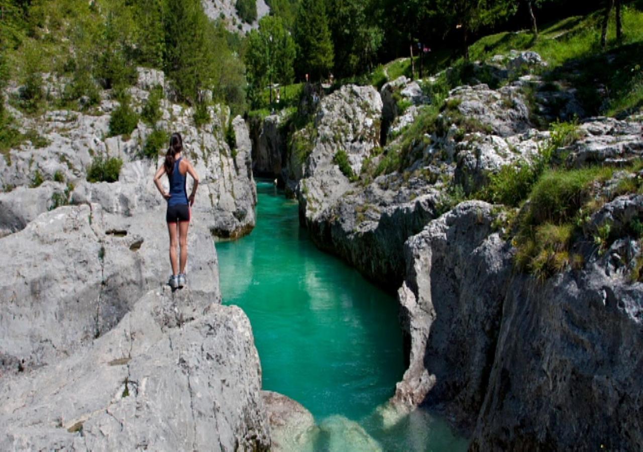 Hostel Soca Rocks Bovec Ngoại thất bức ảnh