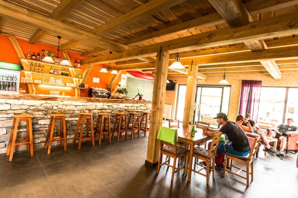 Hostel Soca Rocks Bovec Ngoại thất bức ảnh